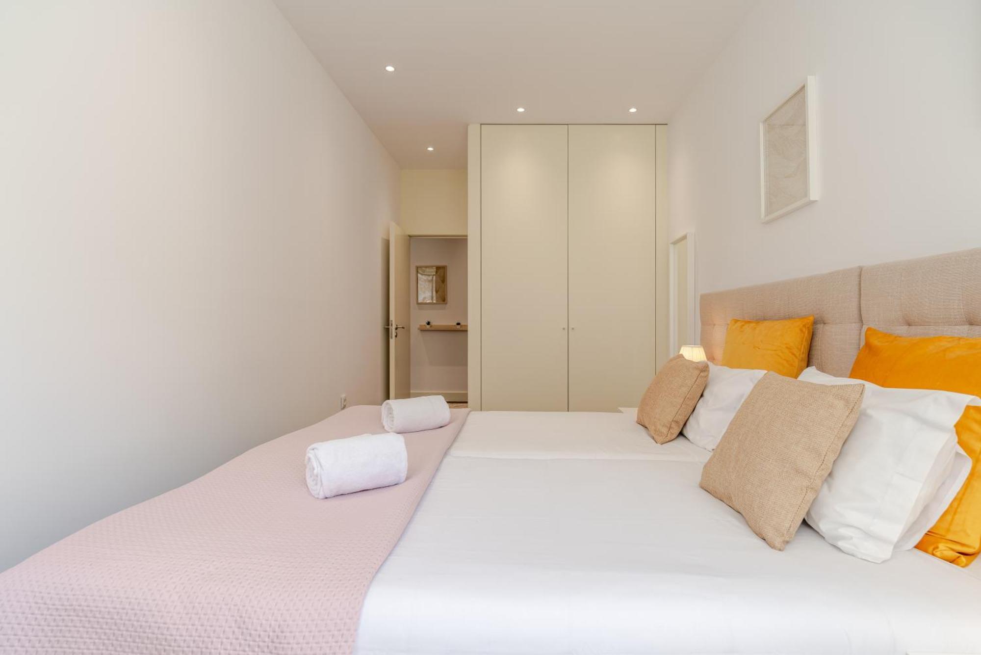 Esm Rental - Santa Catarina Cozy Apartment Porto Ngoại thất bức ảnh